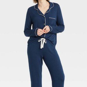 Stars Above Long Sleeve Top and Pants Pajama Set in Navy